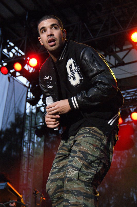 Aubrey Drake Graham photo 2