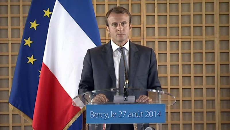 Emmanuel Macron photo 3